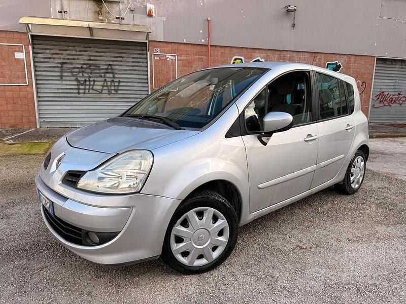 Usata Renault Modus Expression 85 CV (62 kW) 2009 Grigio Monovolume