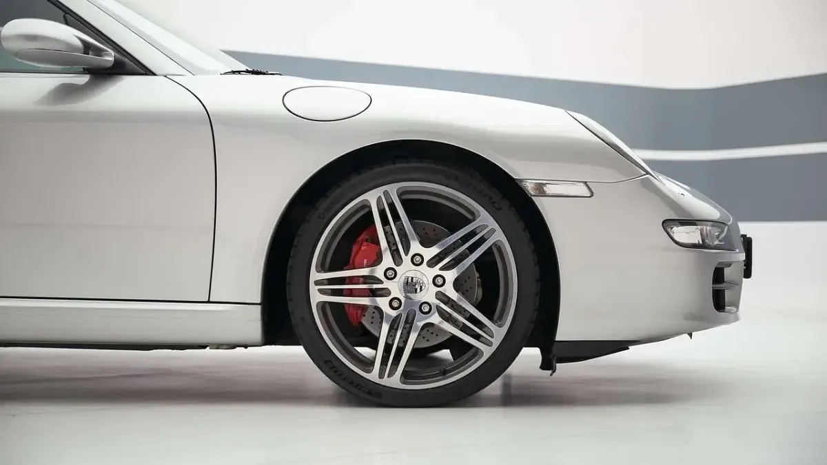Usata Porsche 911 Carrera S 355 CV (261 kW) 2007 Argento metallizzato Coupé