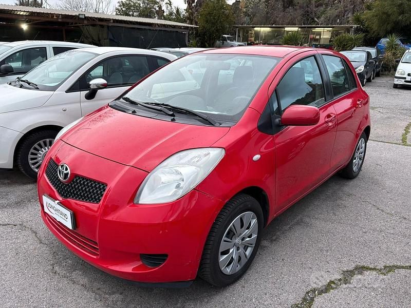 Usata Toyota Yaris 69 CV (50 kW) 2008 Rosso Utilitaria
