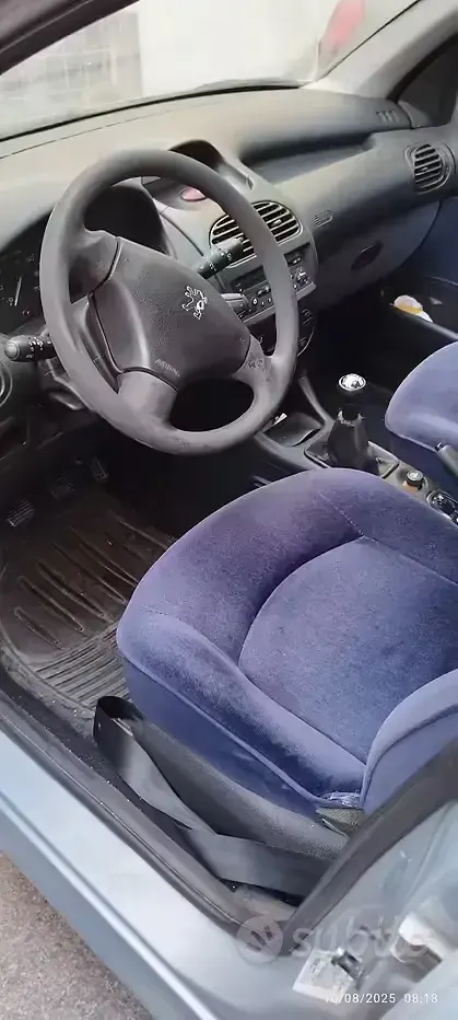 Usata Peugeot 206 75 CV (55 kW) 2003 Blu Berlina