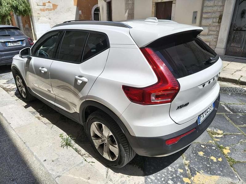 Usata Volvo XC40 Momentum 150 CV (110 kW) 2019 SUV
