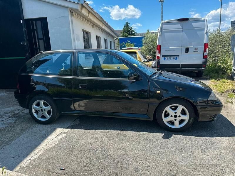 Usata Suzuki Swift 101 CV (74 kW) 1992 Nero Utilitaria