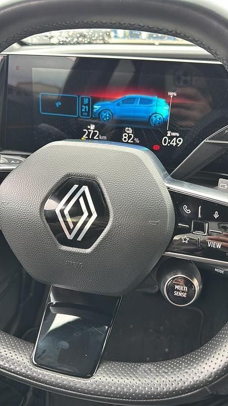 Usata Renault Megane E-Tech 161 kW (220 CV) 2023 Grigio Berlina