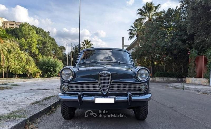 Nuova Alfa Romeo Giulietta Ti 75 CV (55 kW) 2026 Gray Berlina