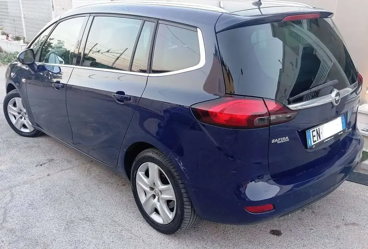 Usata Opel Zafira Tourer Cosmo 150 CV (110 kW) 2012 Blu/azzurro Monovolume