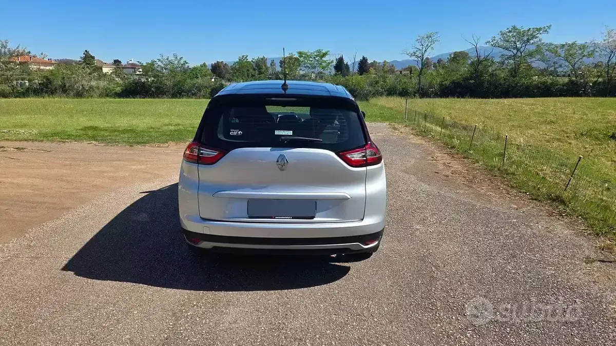 Usata Renault Grand Scénic IV 120 CV (88 kW) 2020 Grigio Monovolume