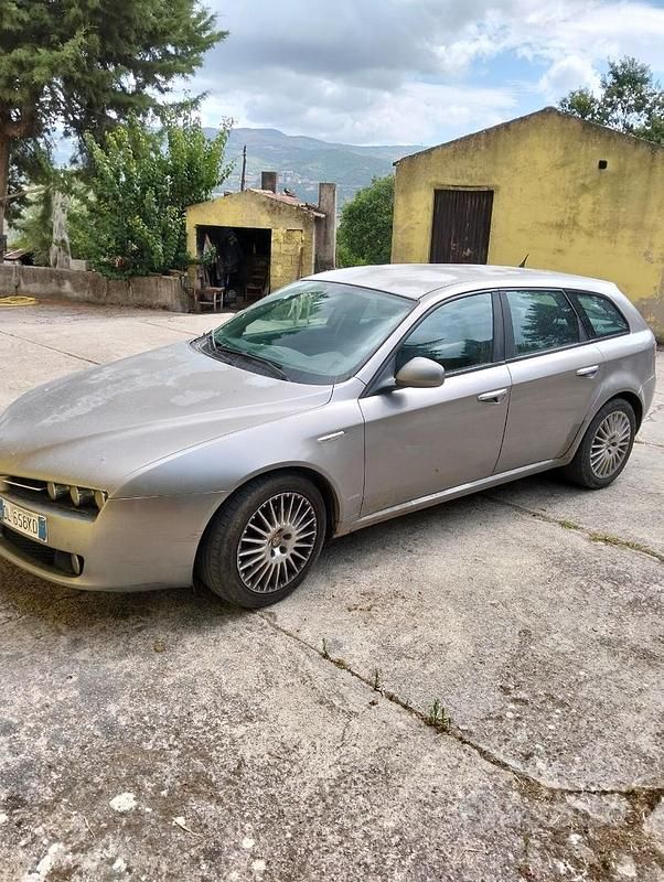 Usata Alfa Romeo 159 150 CV (110 kW) 2007 Grigio Station wagon