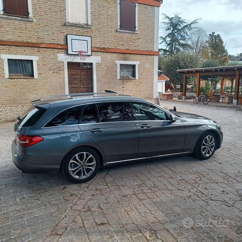 Usata Mercedes C200 136 CV (100 kW) 2018 Station wagon