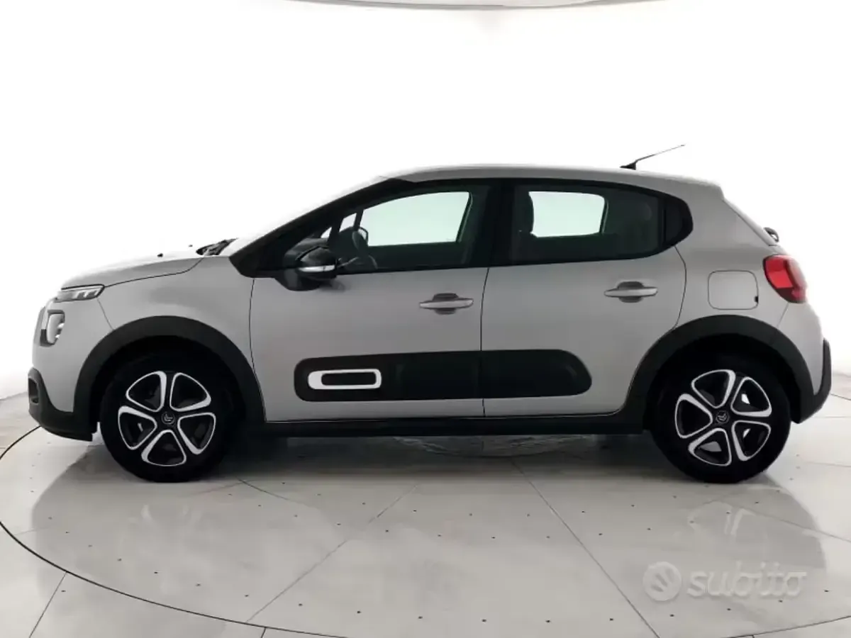 Usata Citroën C3 PureTech 83 CV (61 kW) 2024 Grigio Monovolume