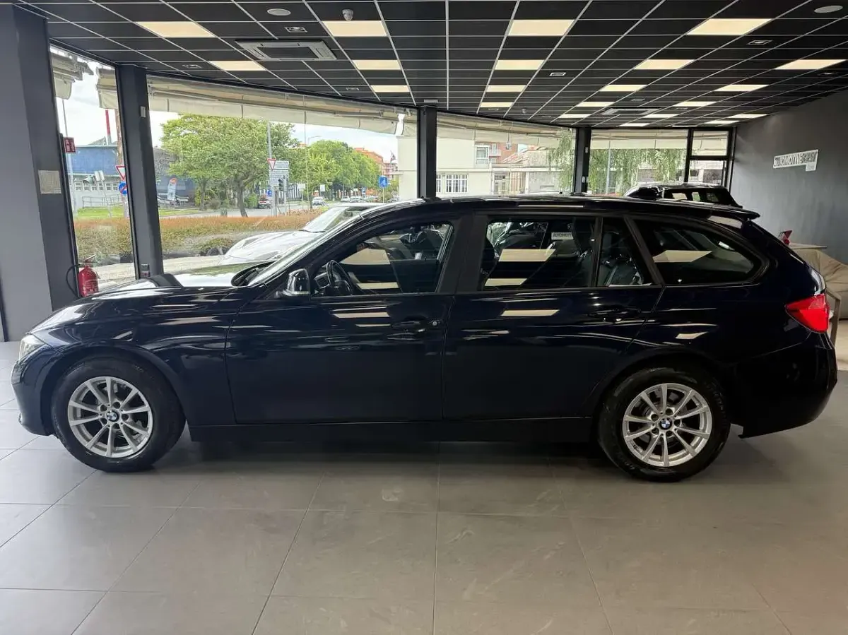 Usata BMW 318 150 CV (110 kW) 2016 Blu/azzurro Station wagon