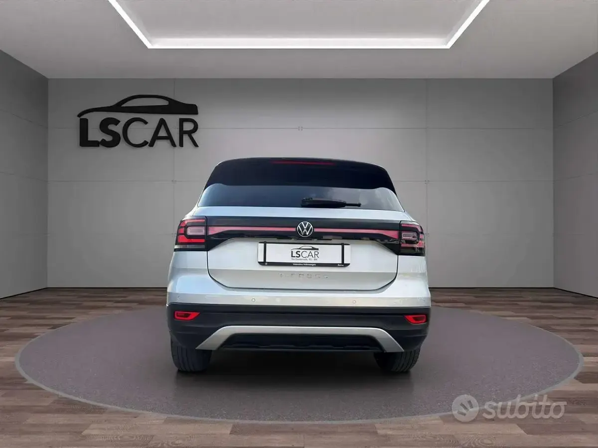 Usata VW T-Cross Style 110 CV (80 kW) 2021 Grigio SUV
