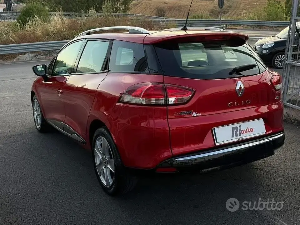 Usata Renault Clio 90 CV (66 kW) 2015 Rosso Station wagon