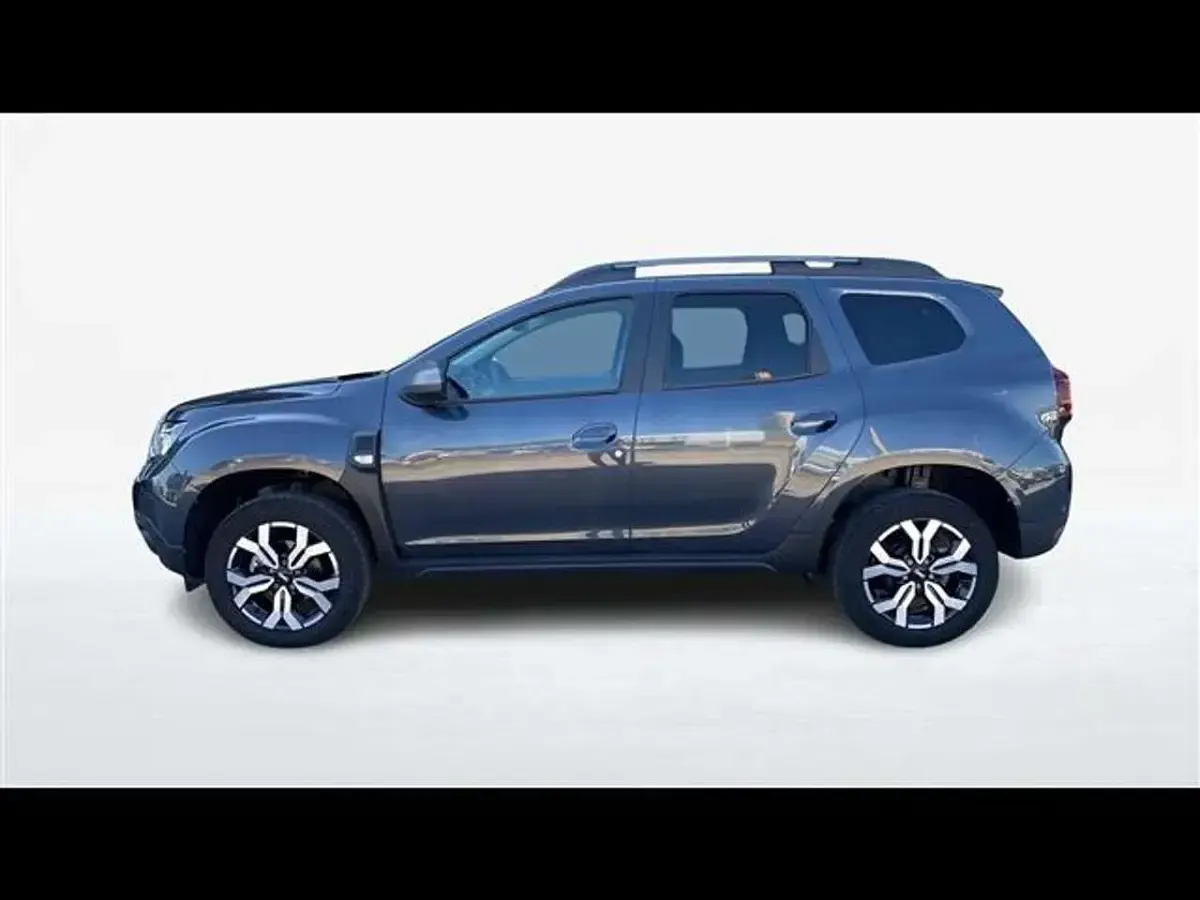 Usata Dacia Duster Journey 101 CV (74 kW) 2023 Blu scuro SUV