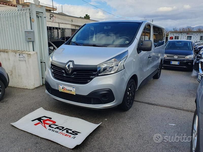 Usata Renault Trafic Zen 125 CV (91 kW) 2017 Grigio Monovolume