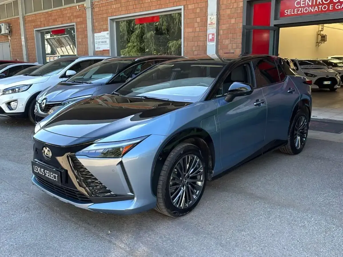 Usata Lexus RZ 450e Luxury Line 230 kW (313 CV) 2023 Other SUV