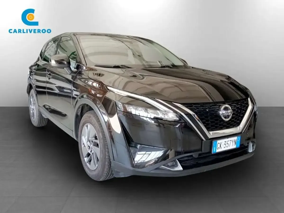 Usata Nissan Qashqai Acenta 140 CV (102 kW) 2022 Metallic black SUV