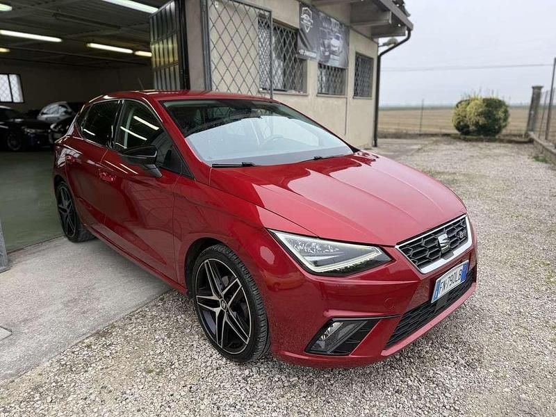 Rosso Usata 2018 Seat Ibiza FR Tre volumi | 9000 € (Ottimo prezzo) - Immagine 1/4