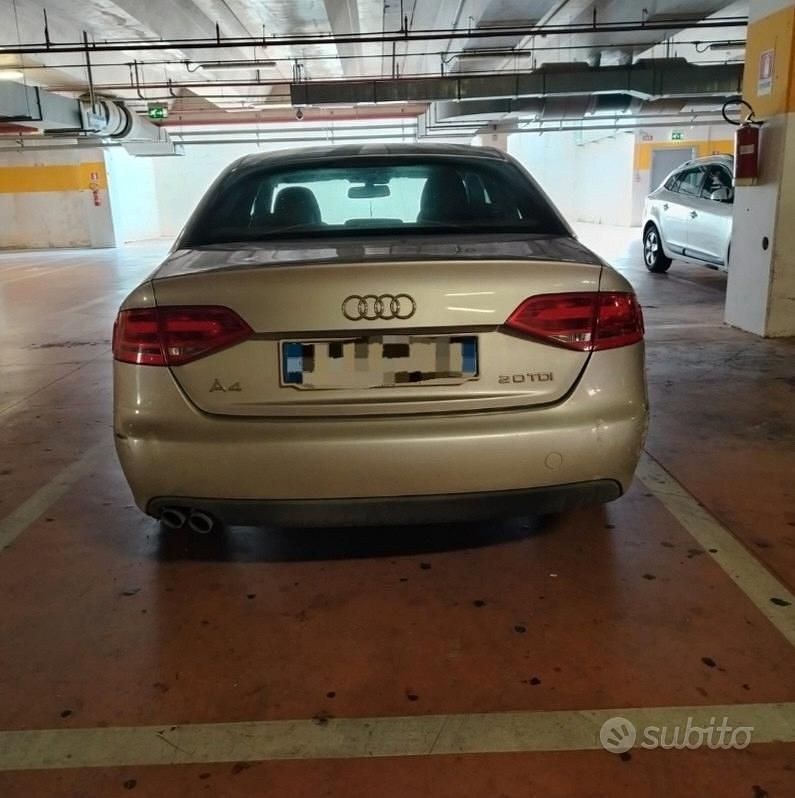 Usata Audi A4 143 CV (105 kW) 2008 Grigio Berlina