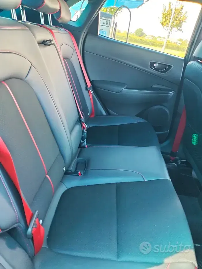 Usata Hyundai Kona 120 CV (88 kW) 2020 Grigio SUV