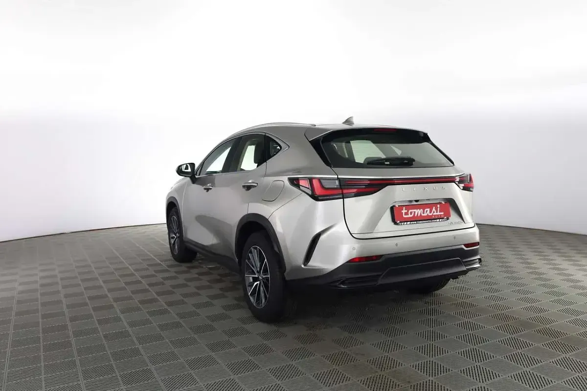 Usata Lexus NX350h Business Edition 190 CV (139 kW) 2026 Sonic titanium SUV