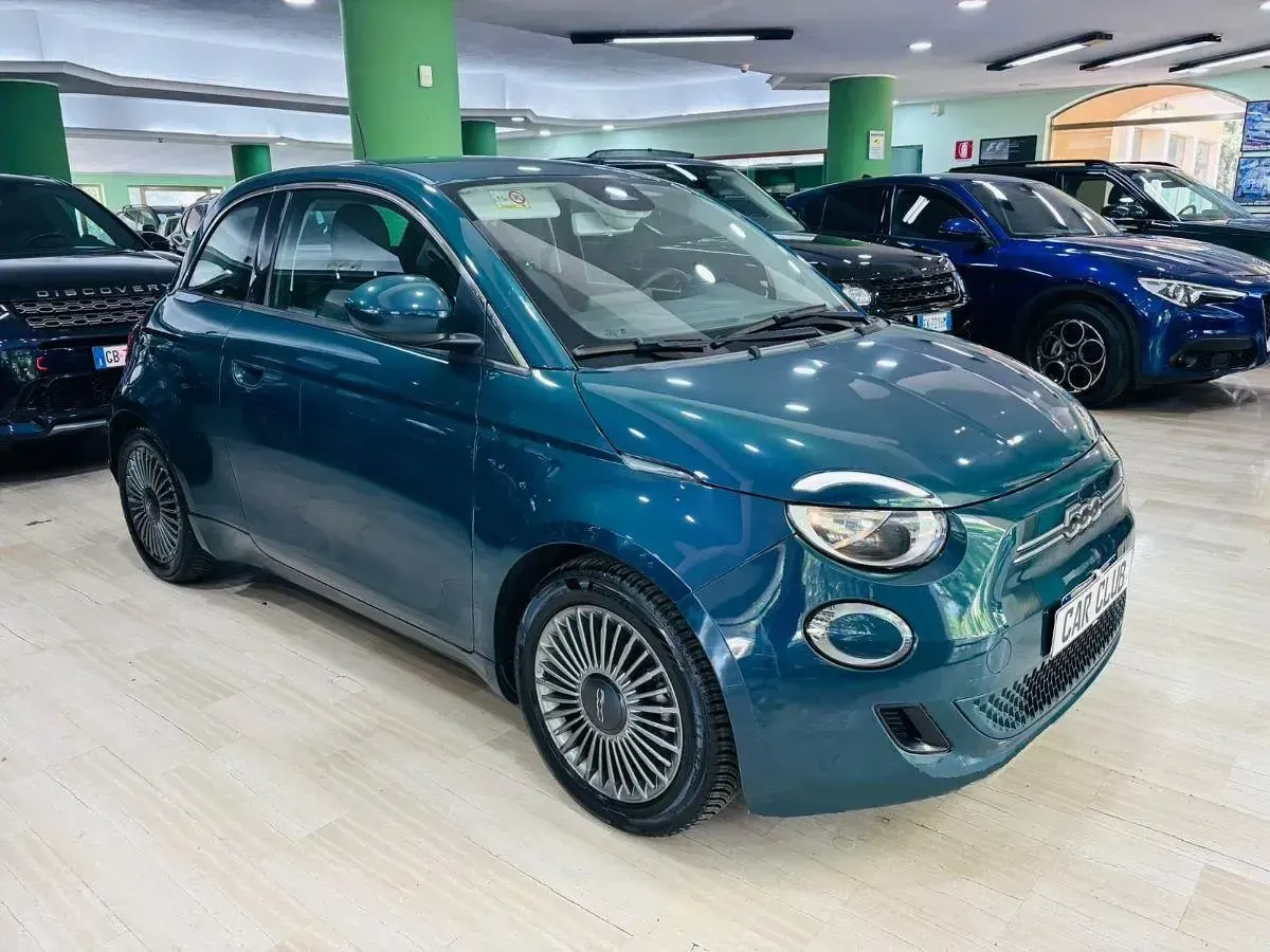 Usata Fiat 500e Opening Edition 42 kW (58 CV) 2022 Blu Berlina
