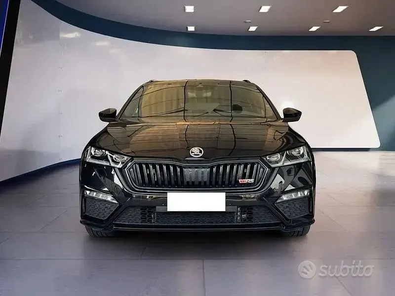 Usata Skoda Octavia RS 265 CV (194 kW) 2024 Nero Station wagon