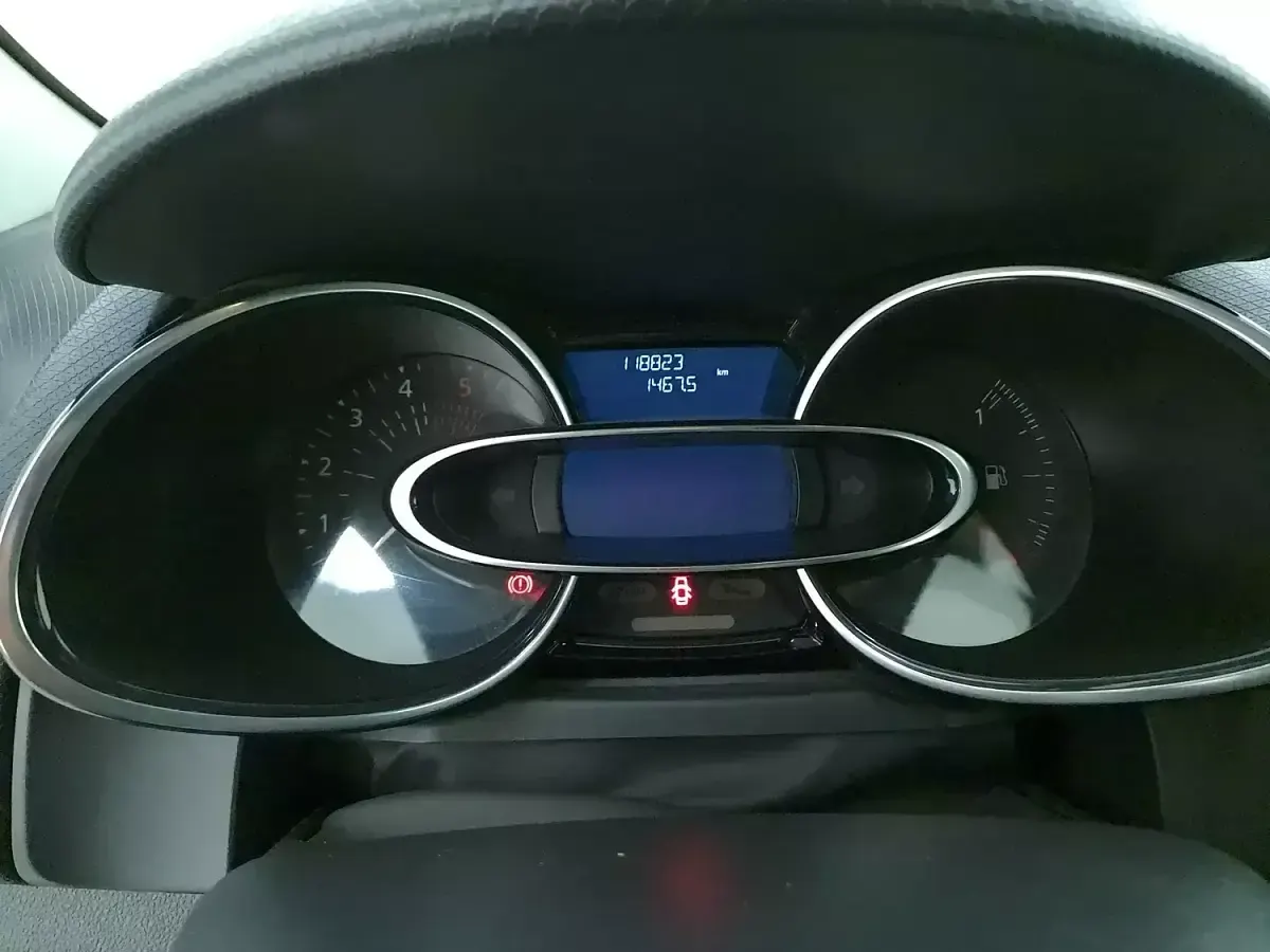 Usata Renault Clio 75 CV (55 kW) 2019 Biancobianco Station wagon