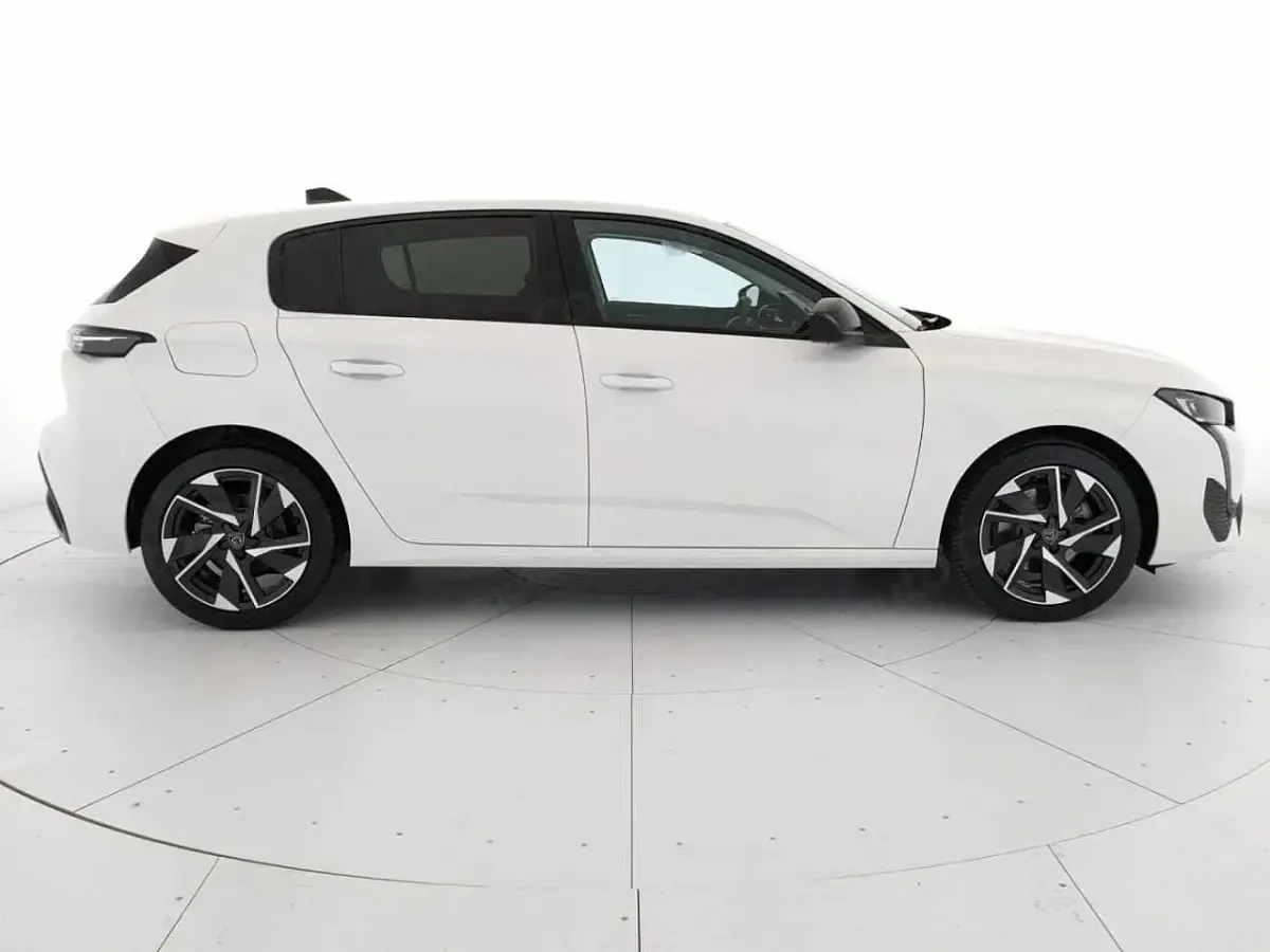 Usata Peugeot 308 Allure 131 CV (96 kW) 2024 Bianco Berlina