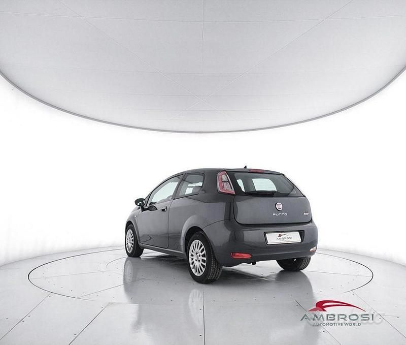 Usata Fiat Punto Lounge 75 CV (55 kW) 2014 Grigio Utilitaria