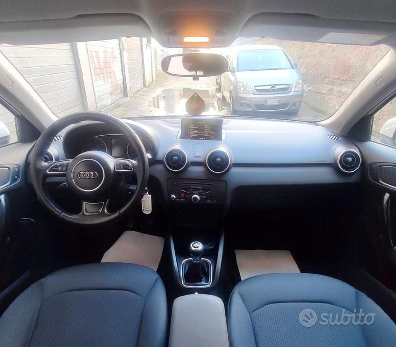 Usata Audi A1 Sportback 90 CV (66 kW) 2015 Bianco Utilitaria