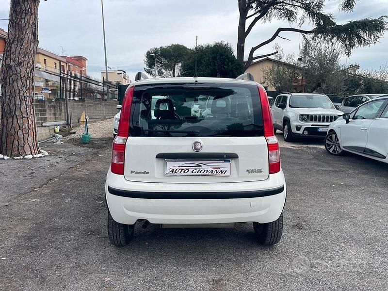 Usata Fiat Panda Active 69 CV (50 kW) 2011 Bianco Berlina