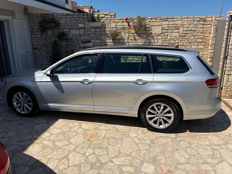 Usata VW Passat 120 CV (88 kW) 2018 Grigio Station wagon