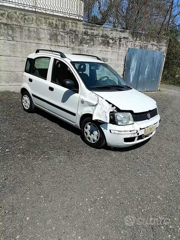 Usata Fiat Panda 69 CV (50 kW) 2012 Bianco Utilitaria