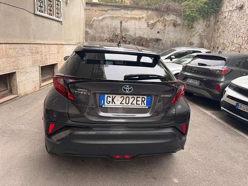 Usata Toyota C-HR Trend 122 CV (89 kW) 2022 Grigio SUV