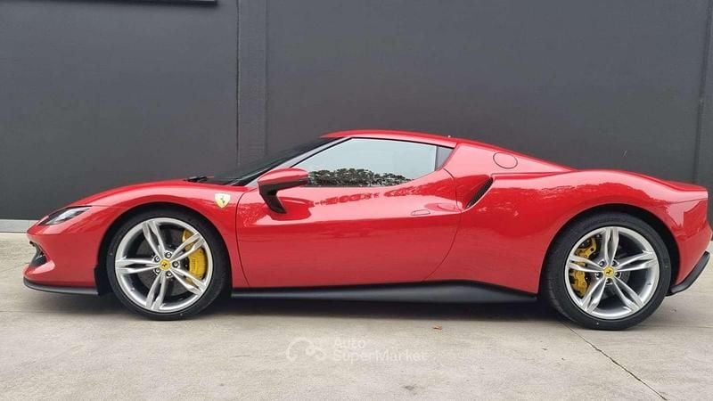 Nuova Ferrari 296 663 CV (487 kW) 2025 Rosso corsa Coupé