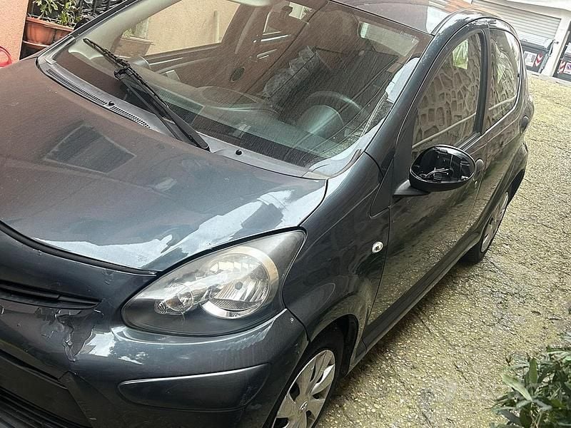 Usata Toyota Aygo 68 CV (50 kW) 2013 Utilitaria