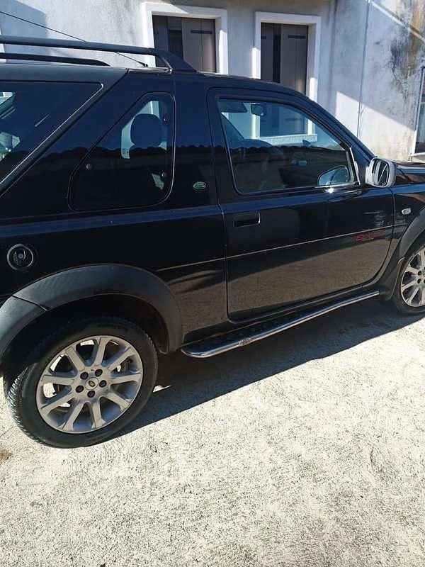 Usata Land Rover Freelander 2 111 CV (81 kW) 2006 Nero SUV