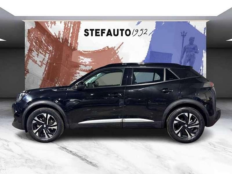 Usata Peugeot e-2008 Allure 56 kW (77 CV) 2021 Nero perla SUV