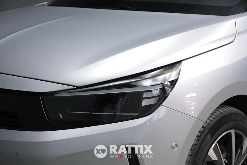 Usata Opel Corsa 101 CV (74 kW) 2025 Kaolin white Berlina