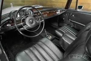 Usata Mercedes 280 SE 160 CV (117 kW) 1969 Argento Cabrio