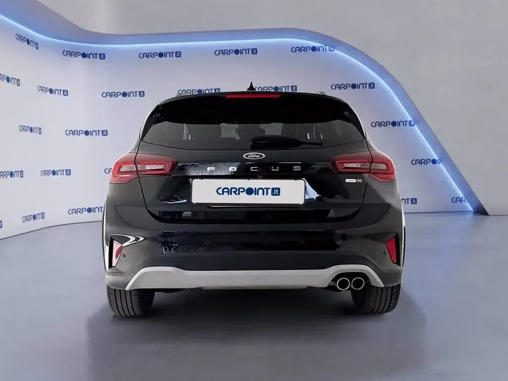 Usata Ford Focus Active 125 CV (91 kW) 2022 Nero SUV