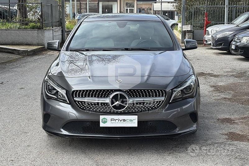 Usata Mercedes CLA200 136 CV (100 kW) 2019 Grigio Station wagon