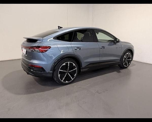 Nuova Audi Q4 Sportback e-tron S-Line 210 kW (286 CV) 2025 Blu geyser metallizzato SUV