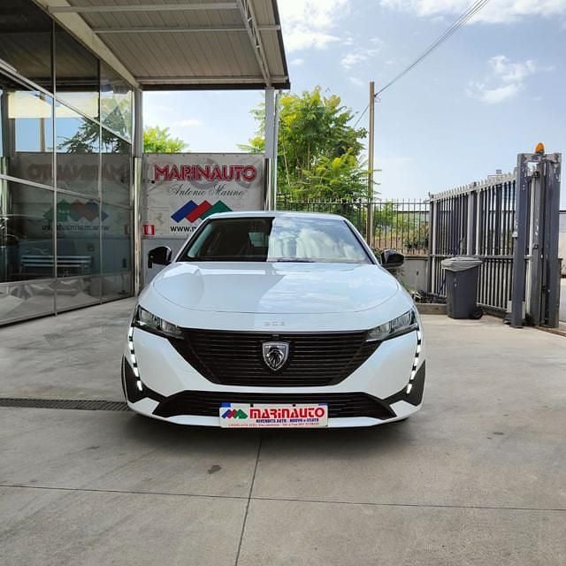 Usata Peugeot 308 Active 131 CV (96 kW) 2022 Bianco Berlina