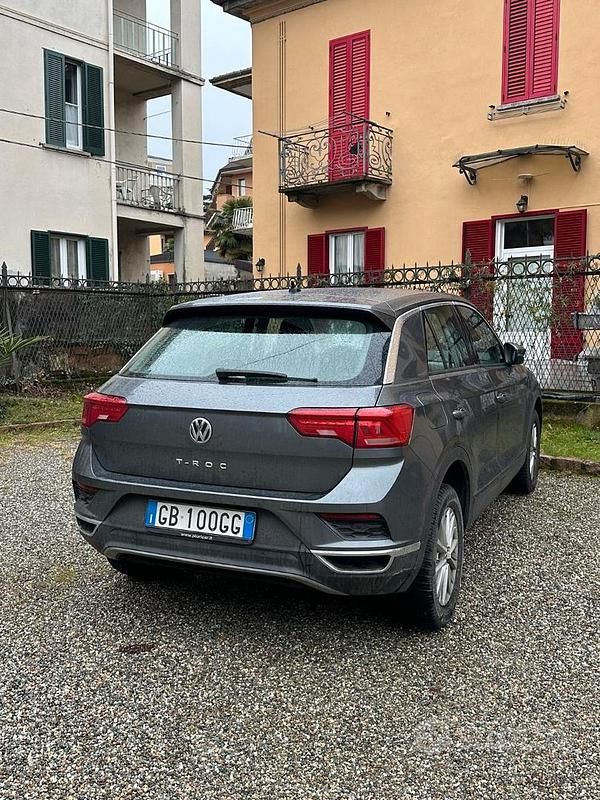Usata VW T-Roc Business 150 CV (110 kW) 2020 Grigio SUV