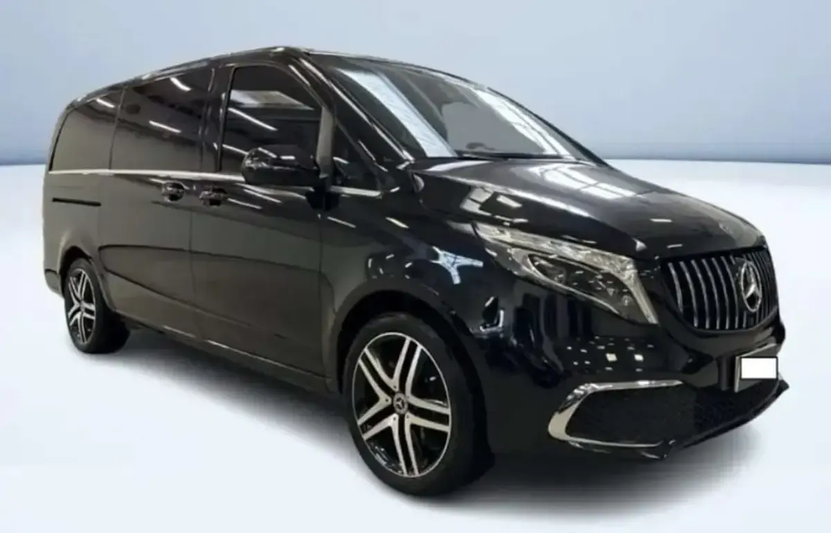 Usata Mercedes V300 AMG 239 CV (175 kW) 2020 Other Monovolume