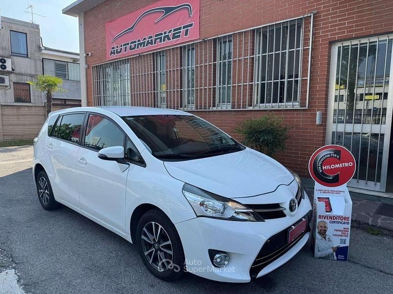 Usata Toyota Verso Style 111 CV (81 kW) 2014 Bianco Monovolume