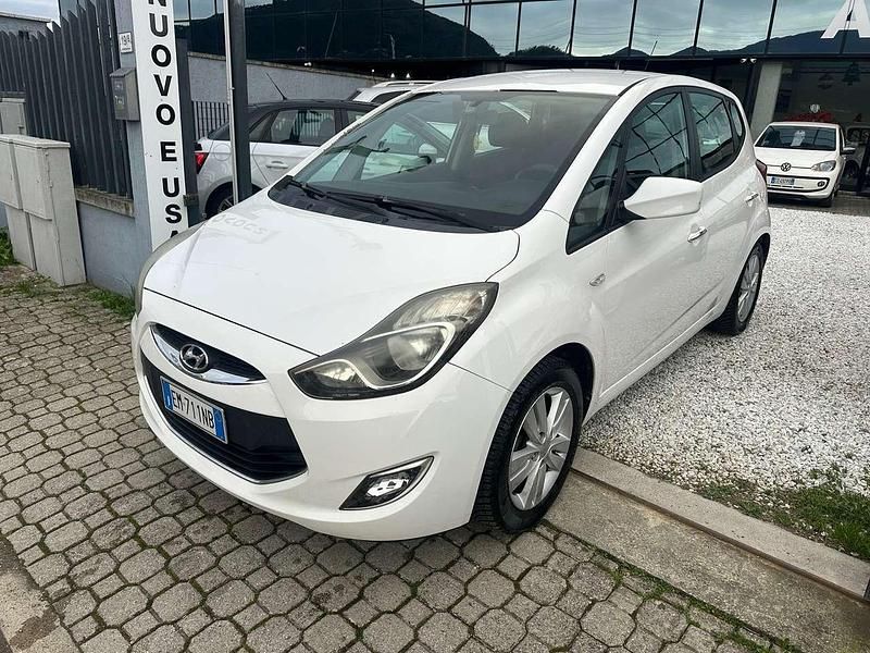 Usata Hyundai ix20 Comfort 90 CV (66 kW) 2012 Bianco Utilitaria