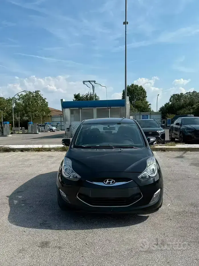 Usata Hyundai ix20 90 CV (66 kW) 2012 Nero Utilitaria