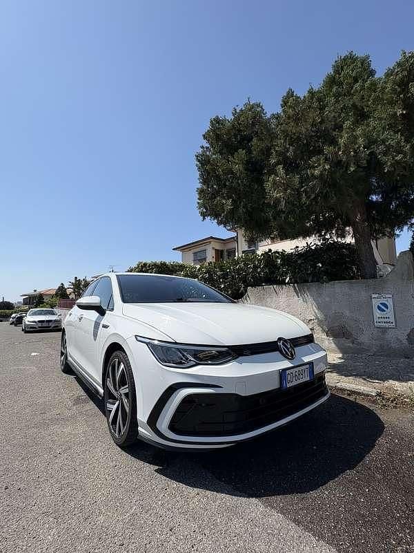 Usata VW Golf VIII R-line 150 CV (110 kW) 2021 Berlina